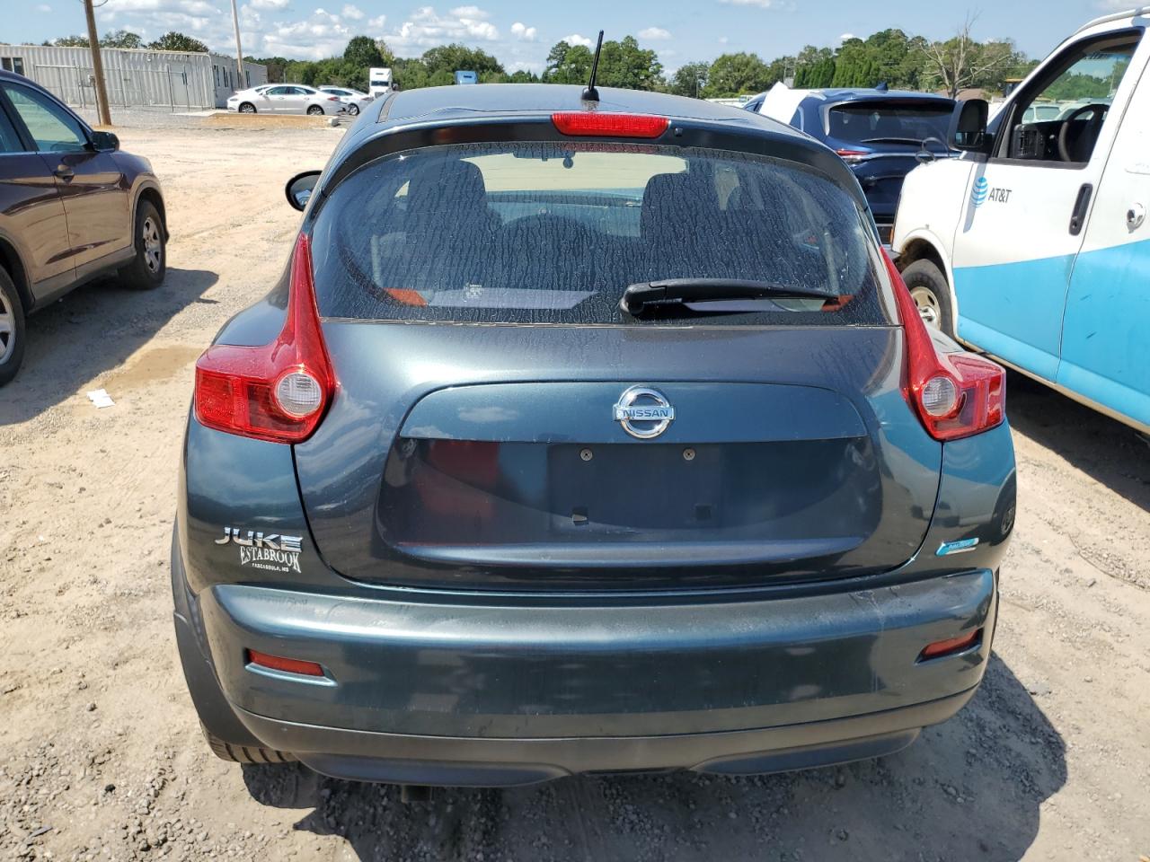 2014 Nissan Juke S VIN: JN8AF5MR5ET352400 Lot: 71651995