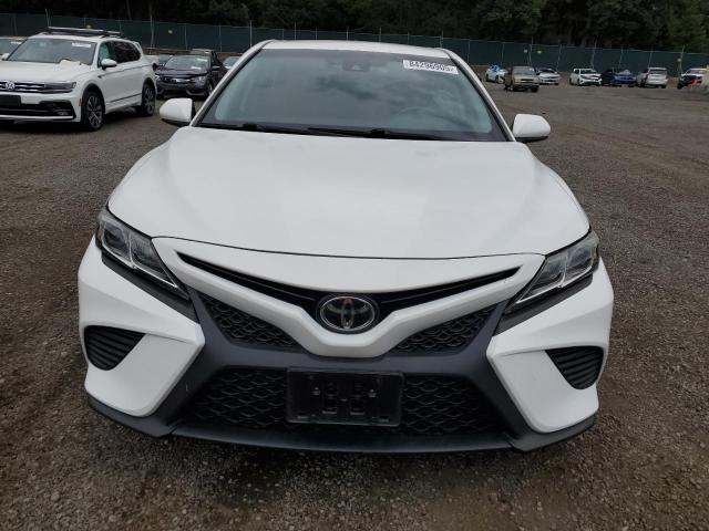  TOYOTA CAMRY 2019 Белы