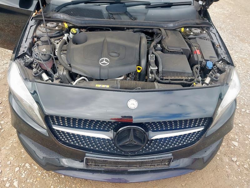 2016 MERCEDES-BENZ A 200 D AMG LINE 