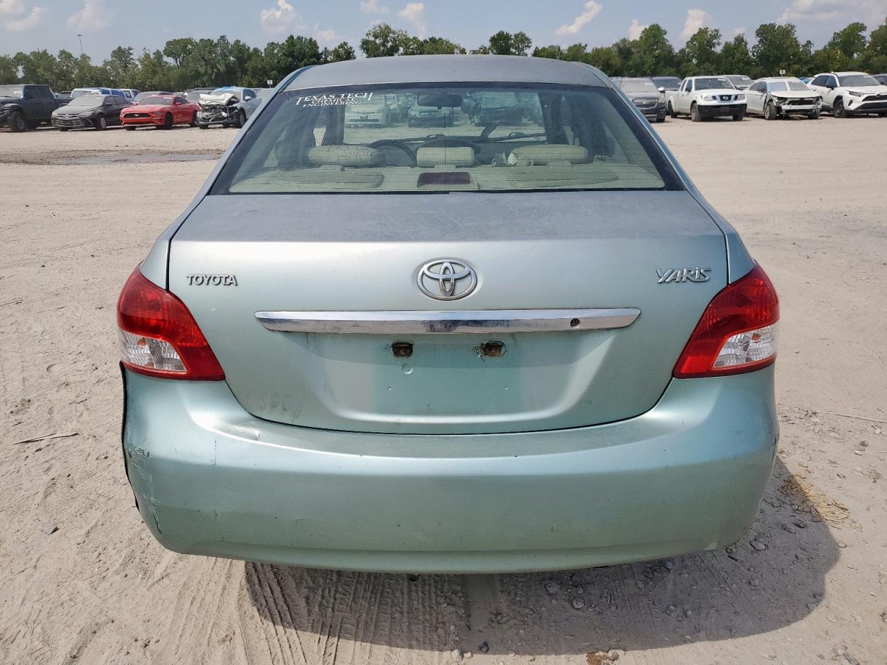 2010 Toyota Yaris VIN: JTDBT4K32A1364429 Lot: 81019975