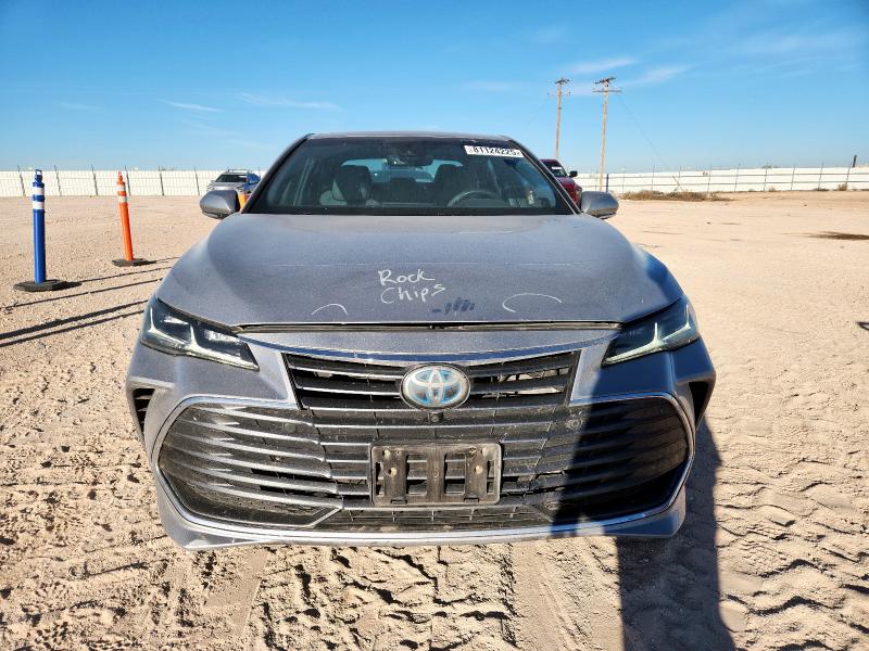  TOYOTA AVALON 2019 Silver