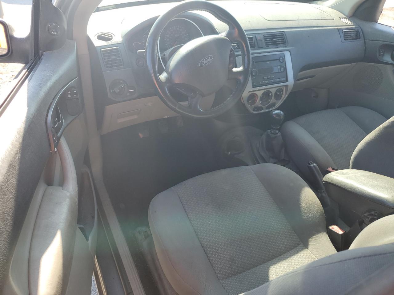 2007 Ford Focus Zx3 VIN: 1FAFP31N17W215093 Lot: 71863905