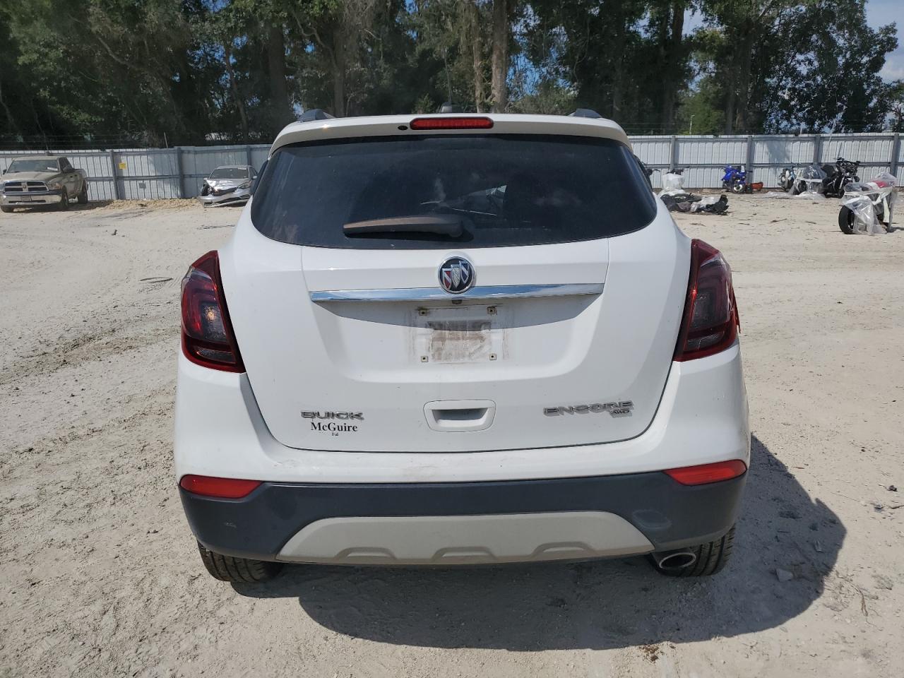 2018 Buick Encore Preferred VIN: KL4CJESB0JB652123 Lot: 81001205