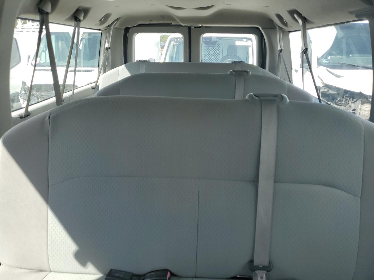 2010 Ford Econoline E350 Super Duty Wagon VIN: 1FBNE3BL9ADA32220 Lot: 80999005