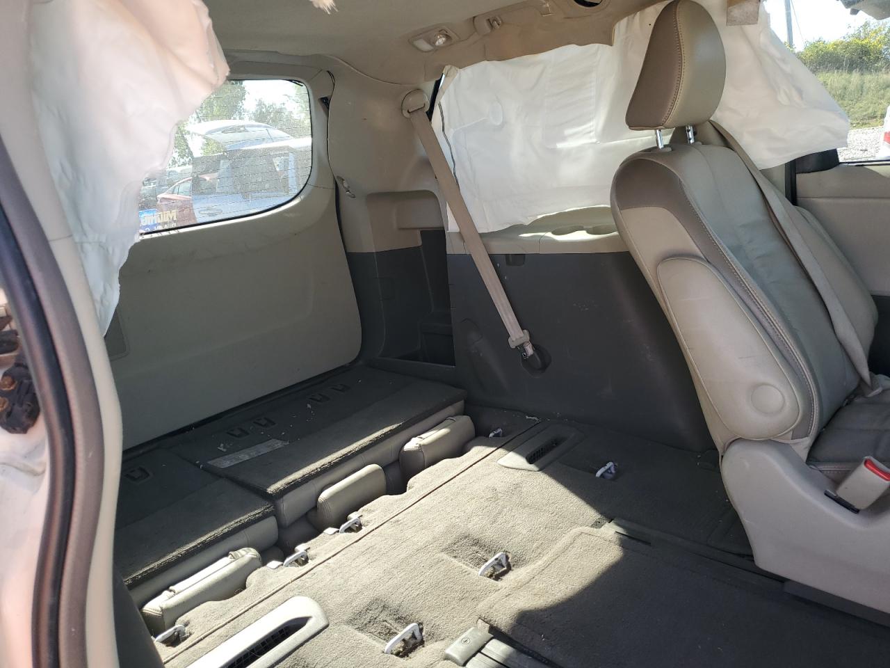 2011 Toyota Sienna Xle VIN: 5TDYK3DC9BS068137 Lot: 84574305