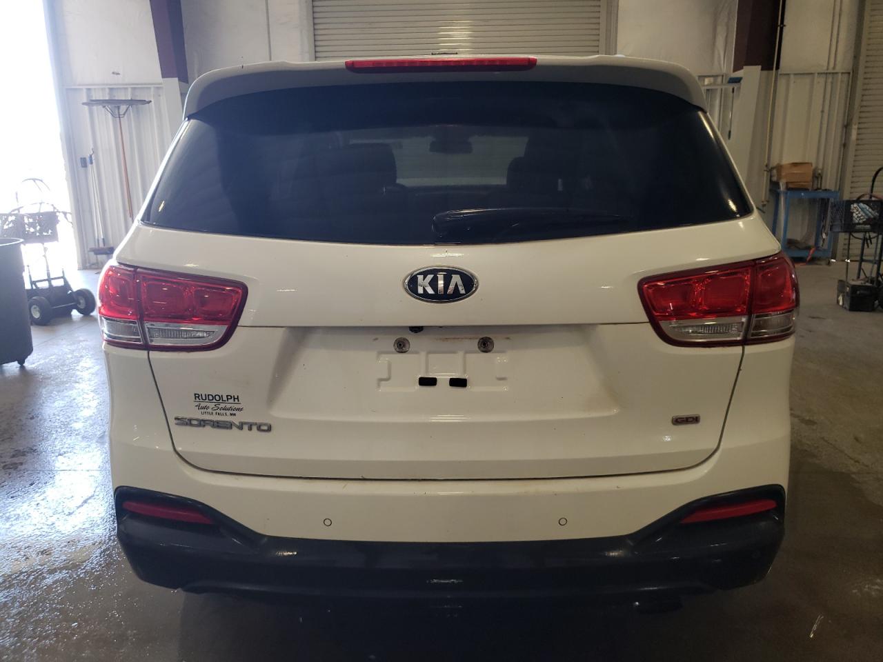 2017 Kia Sorento Lx VIN: 5XYPGDA39HG260266 Lot: 72082585