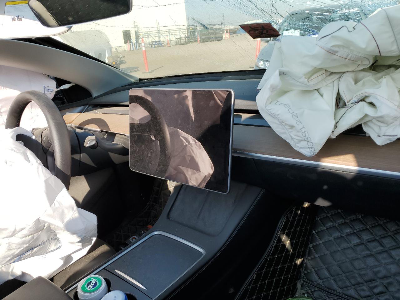 2022 Tesla Model Y VIN: 7SAYGDEE7NF572785 Lot: 80078685