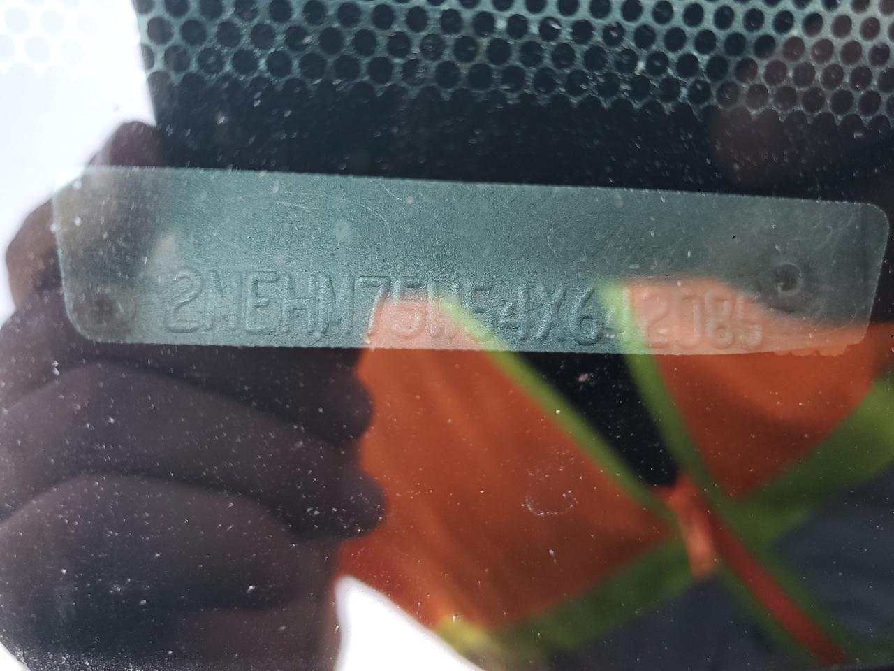 2004 Mercury Grand Marquis Ls VIN: 2MEHM75W54X642085 Lot: 72082865