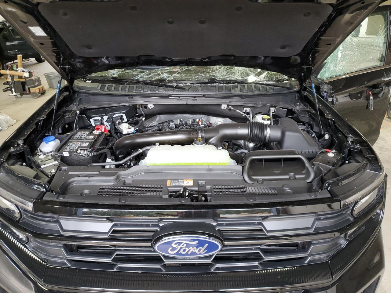 2025 Ford Expedition Active VIN: 1FMJU1J89SEA43921 Lot: 84718055