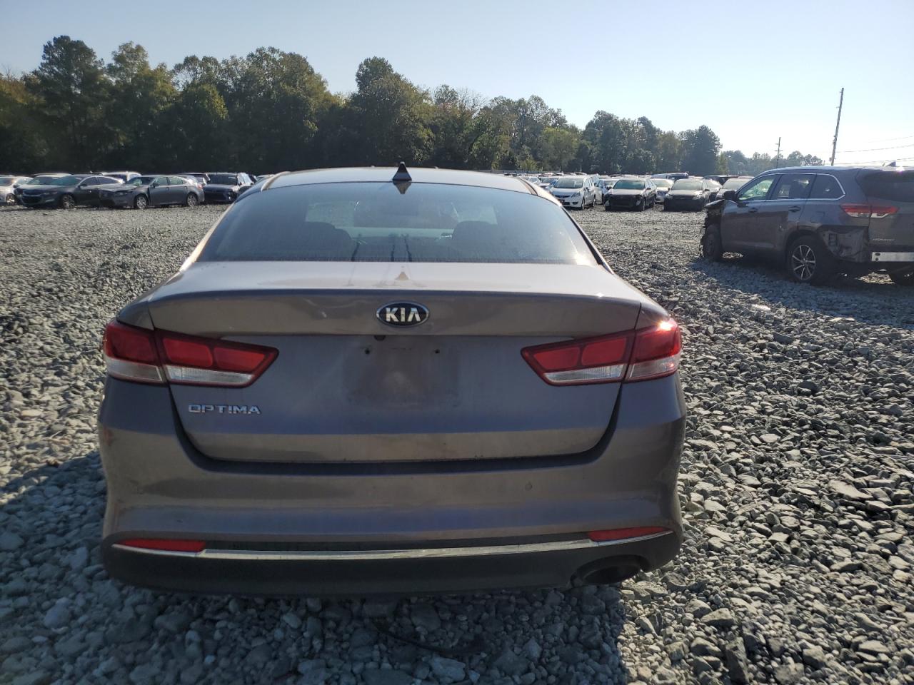 2018 Kia Optima Lx VIN: 5XXGT4L3XJG259680 Lot: 81102525