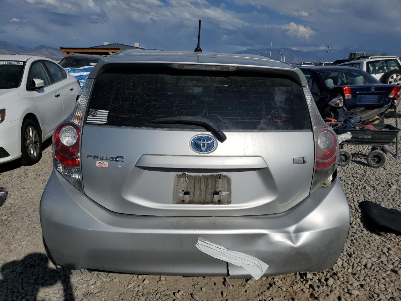 2013 Toyota Prius C VIN: JTDKDTB37D1535574 Lot: 70379195
