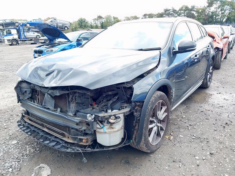 2017 VOLVO V60 CROSS COUNTRY LUX NAV  for sale at Copart WOLVERHAMPTON