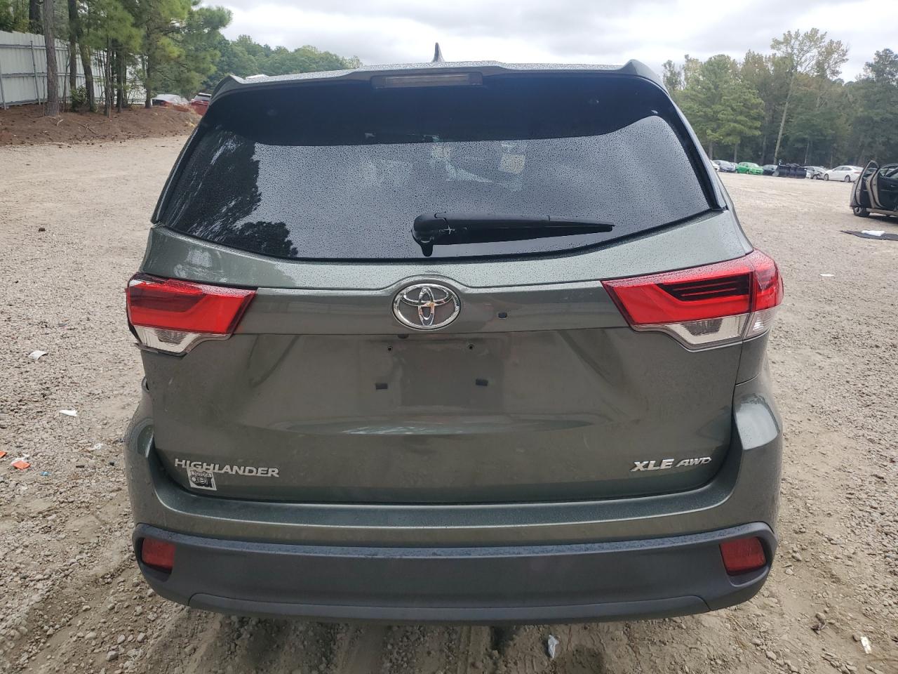 2019 Toyota Highlander Se VIN: 5TDJZRFH5KS736556 Lot: 84167115