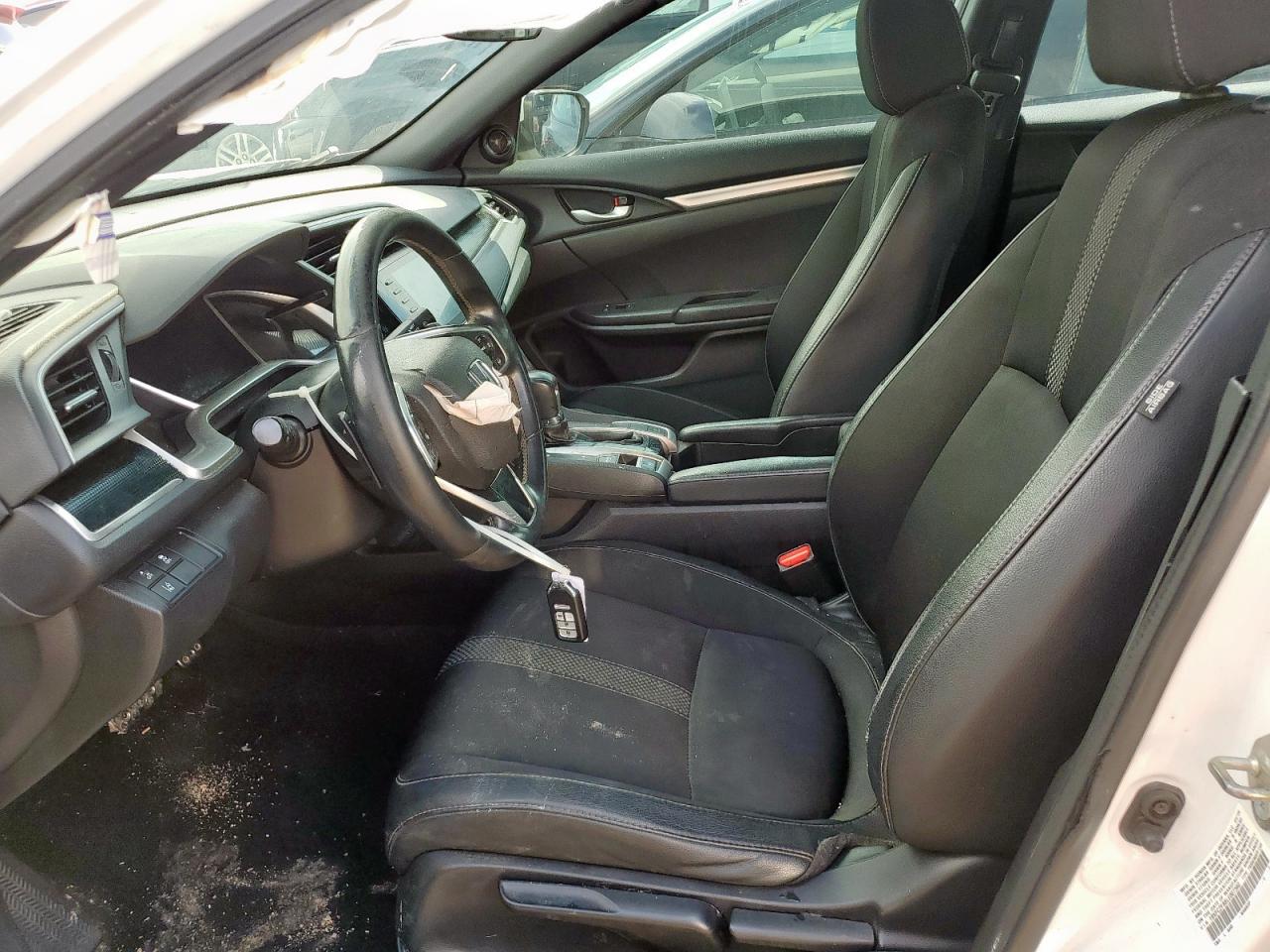 2020 Honda Civic Sport VIN: 19XFC2F88LE007560 Lot: 81668645