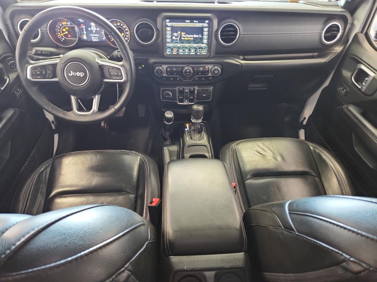 2018 Jeep Wrangler Unlimited Sahara VIN: 1C4HJXEN3JW314995 Lot: 83863355