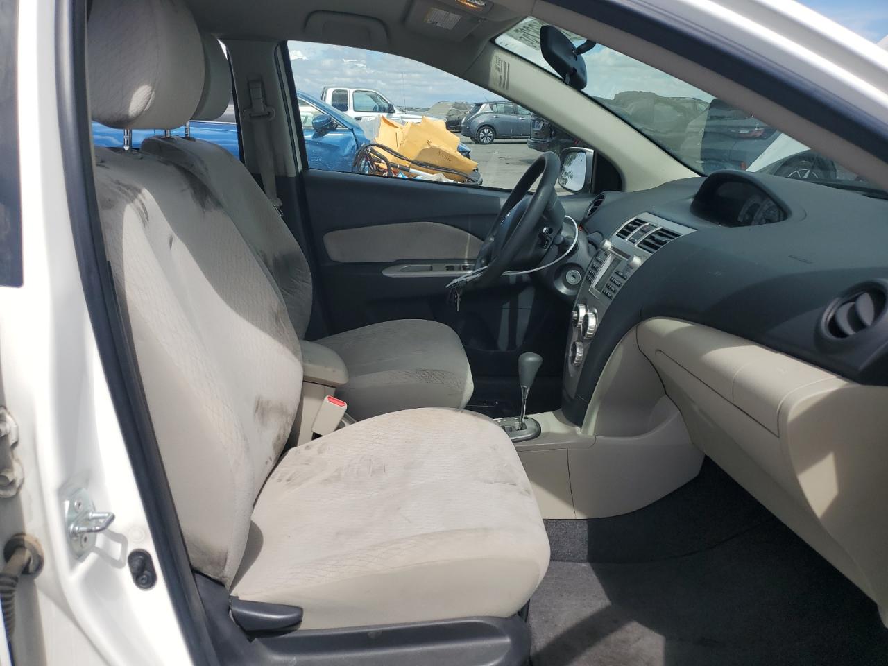 2007 Toyota Yaris VIN: JTDBT923771164037 Lot: 71902825