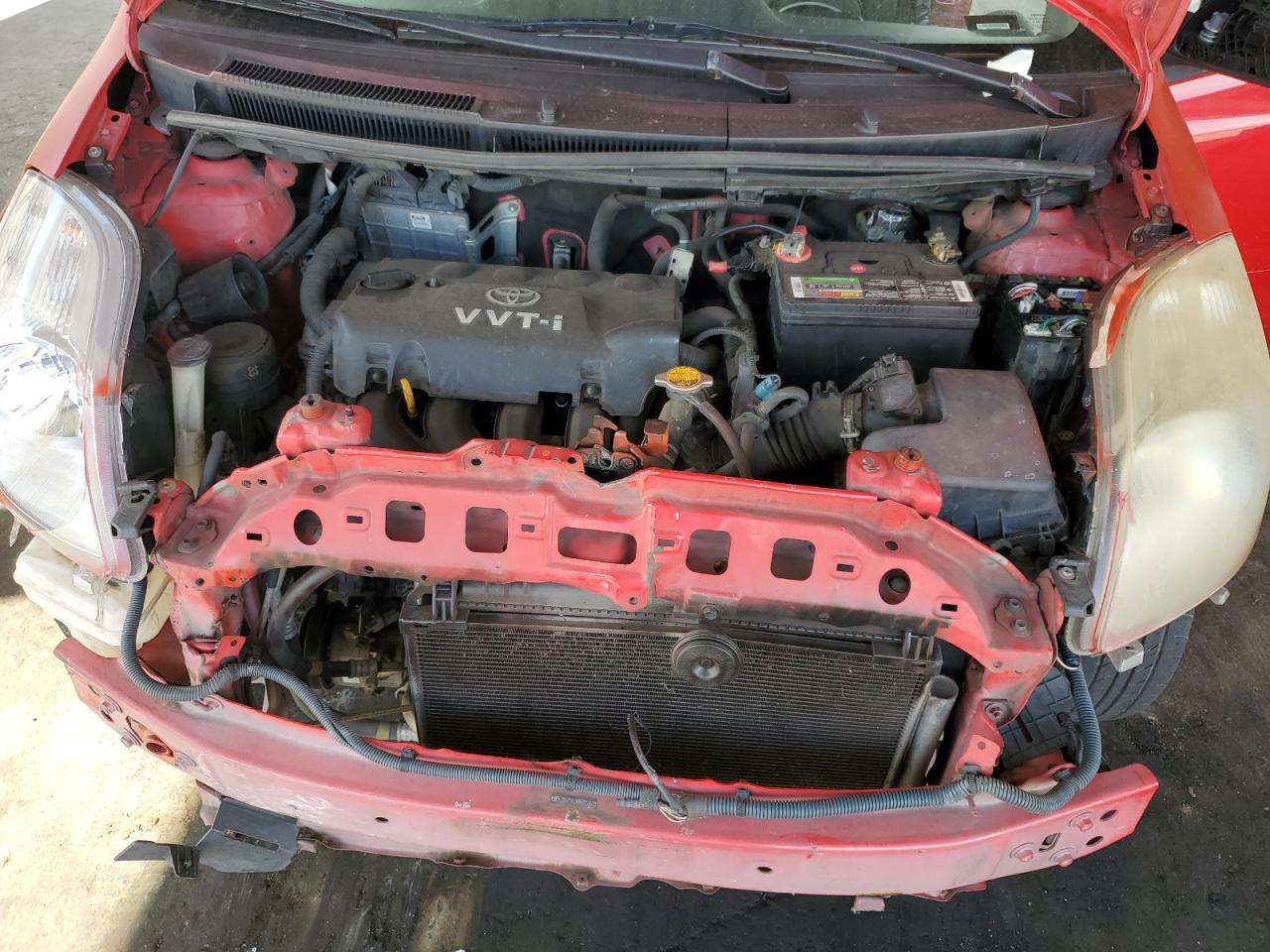 2008 Toyota Yaris VIN: JTDJT923985213633 Lot: 81912945