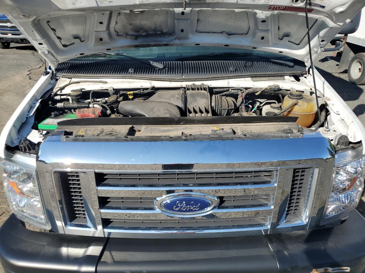 2016 Ford Econoline E450 Super Duty Cutaway Van VIN: 1FDFE4FS8GDC49060 Lot: 84250345