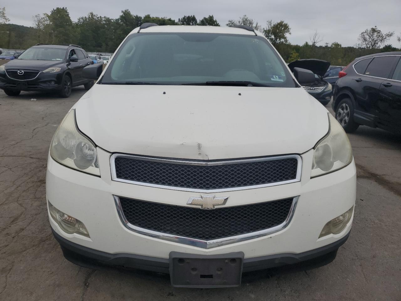 2011 Chevrolet Traverse Ls VIN: 1GNKRFED8BJ383753 Lot: 81519825