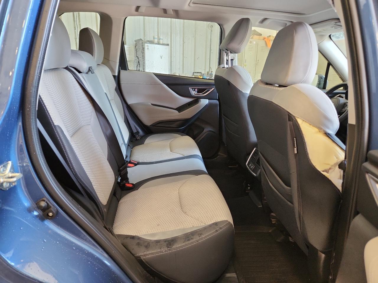 2022 Subaru Forester Premium VIN: JF2SKAEC3NH458329 Lot: 81903995