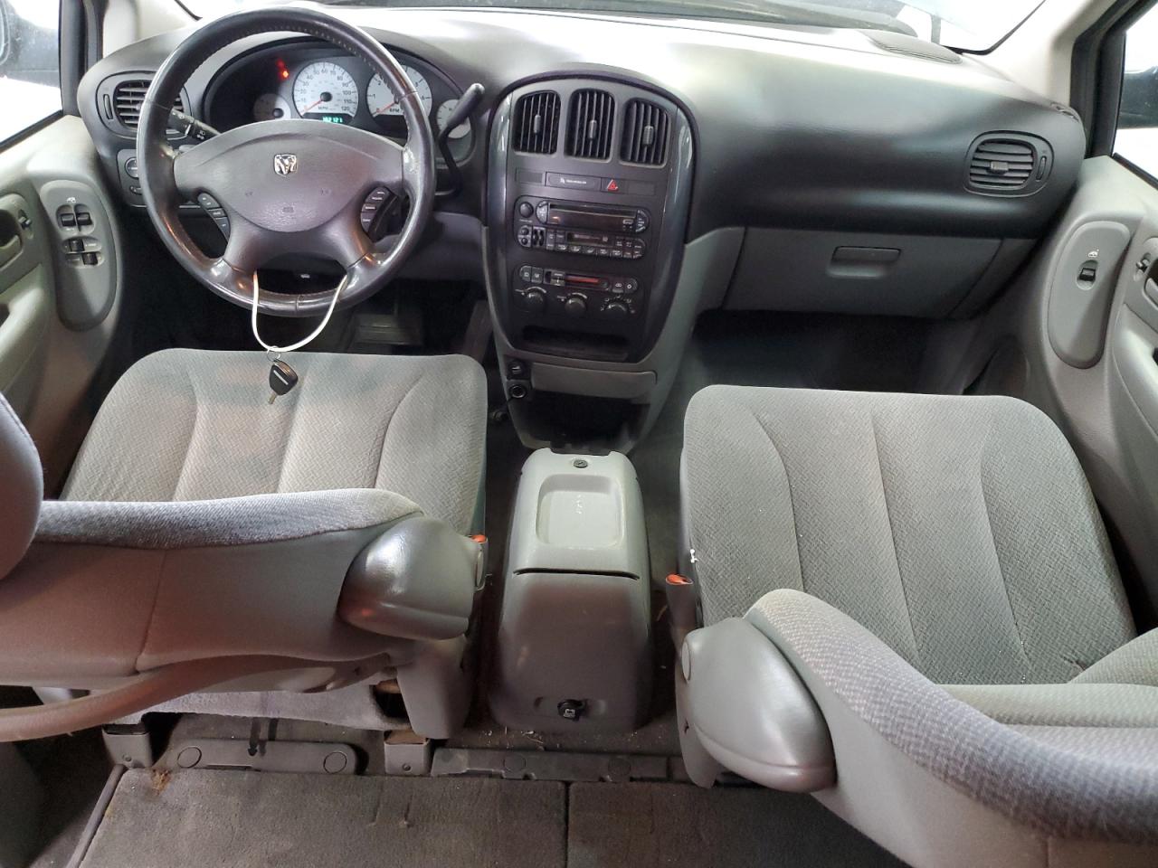 2005 Dodge Grand Caravan Sxt VIN: 2D4GP44L55R301353 Lot: 84602885