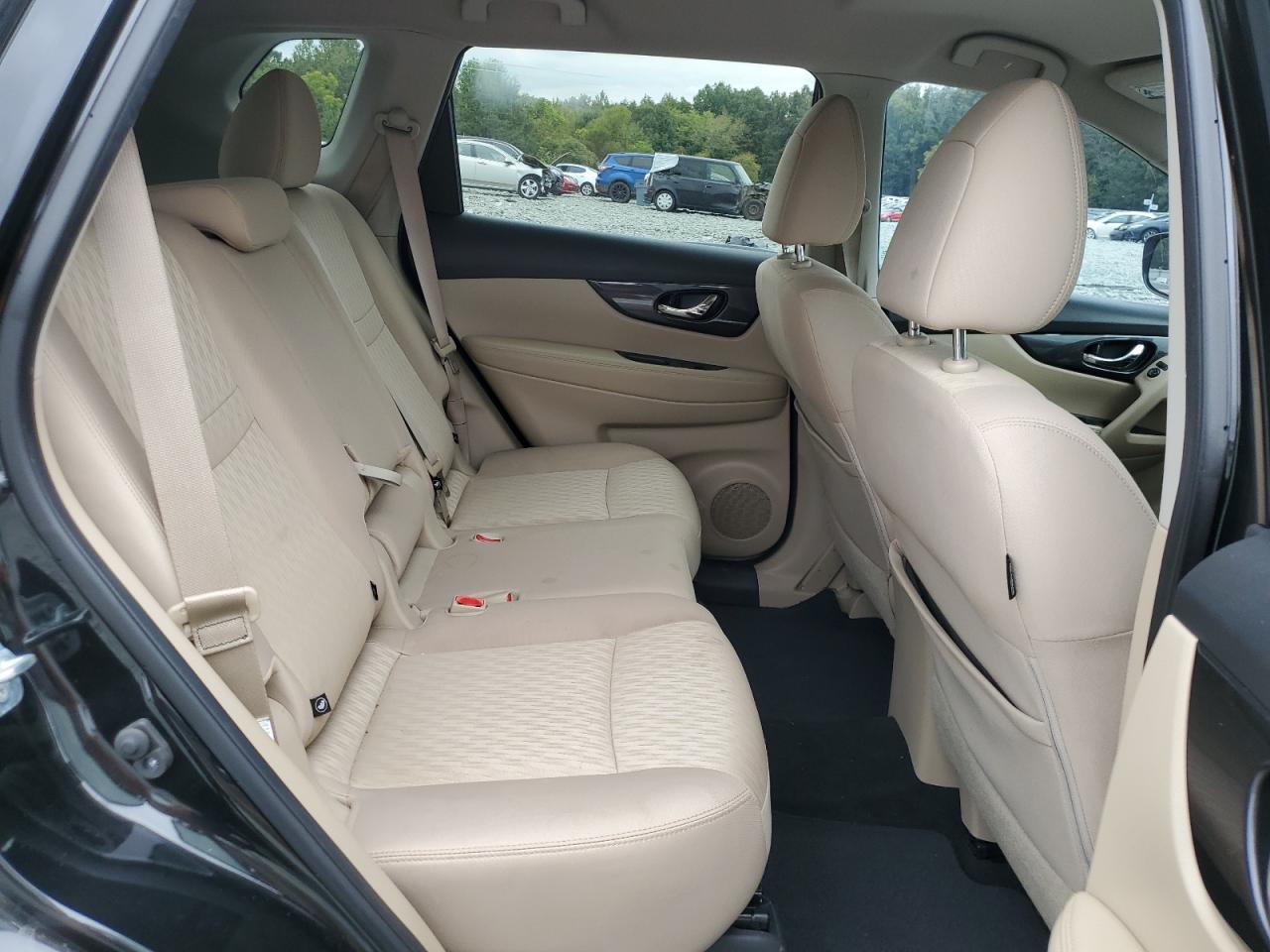 2017 Nissan Rogue S VIN: KNMAT2MT1HP570393 Lot: 81037135