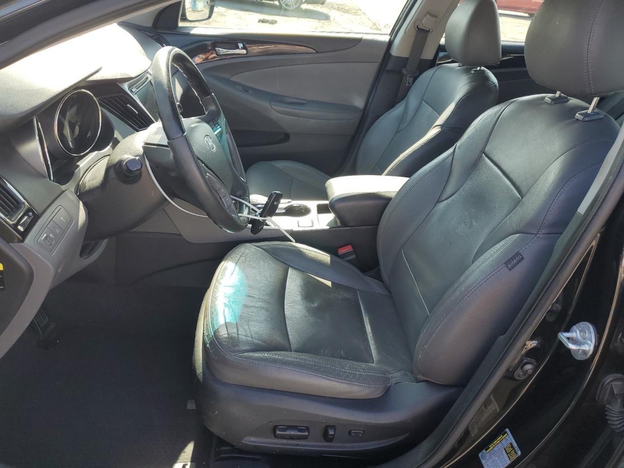 2013 Hyundai Sonata Se VIN: 5NPEC4AC2DH740672 Lot: 81866175