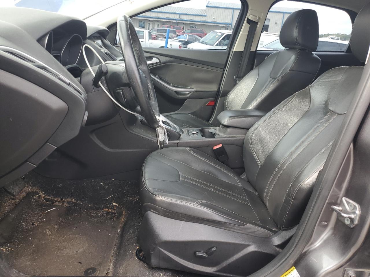 2013 Ford Focus Titanium VIN: 1FADP3N28DL295240 Lot: 81621915