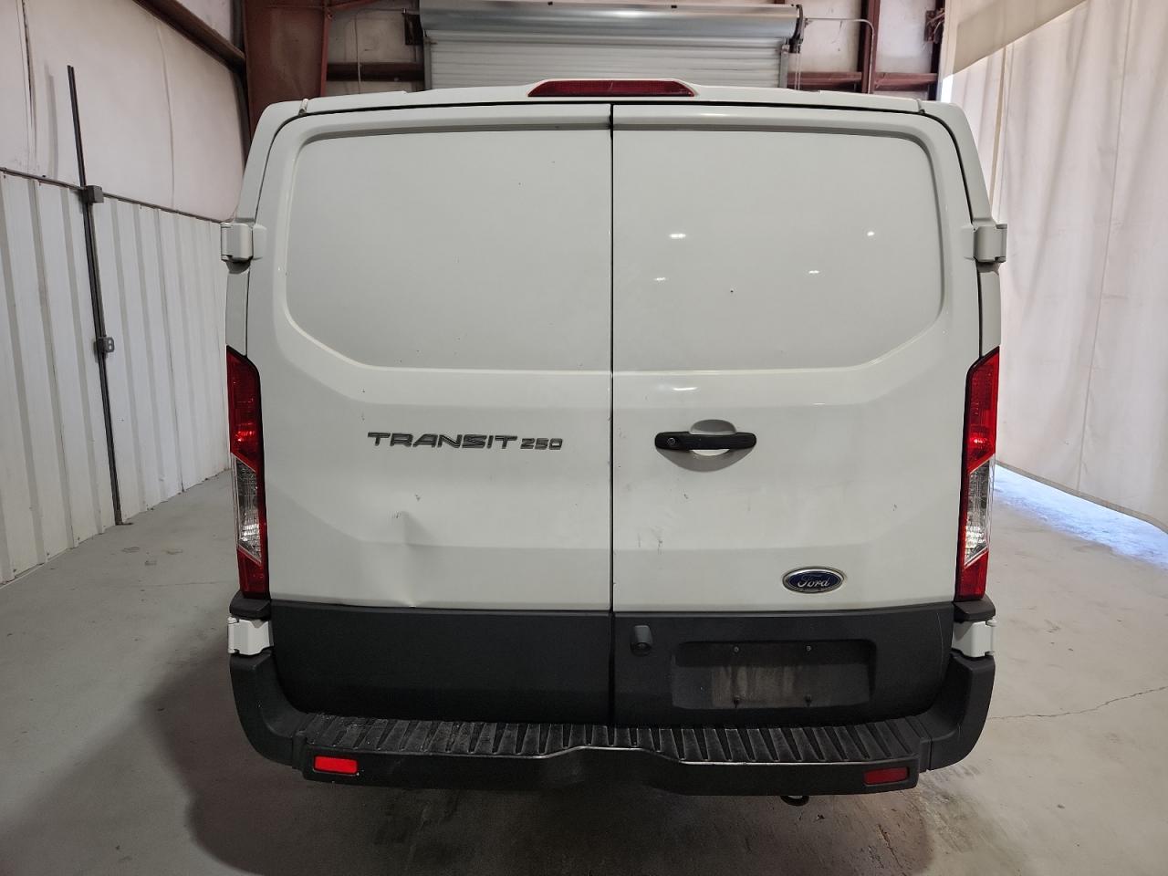 2019 Ford Transit T-250 VIN: 1FTYR1YM4KKA12049 Lot: 81594115