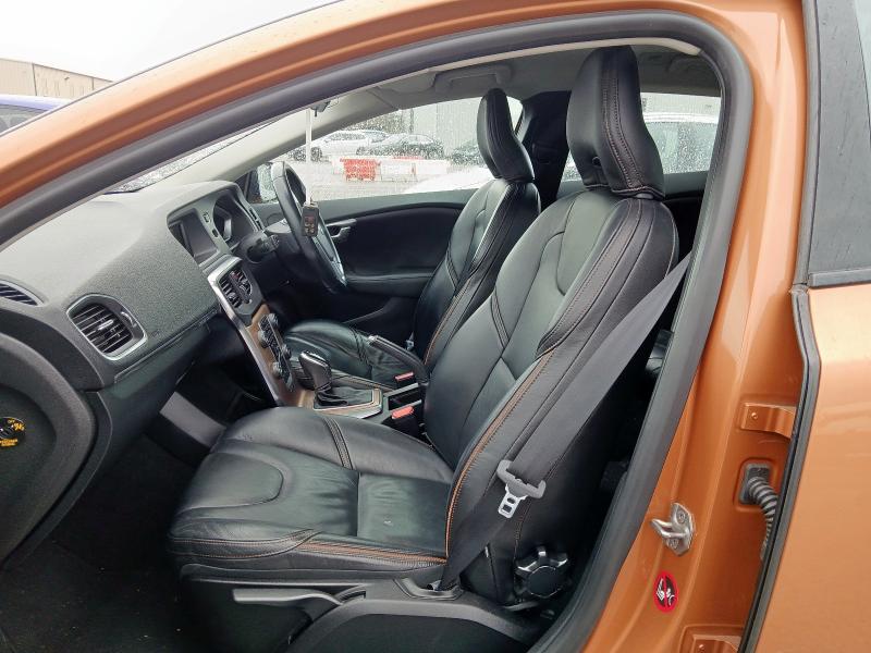 2013 VOLVO V40 CROSS COUNTRY LUX