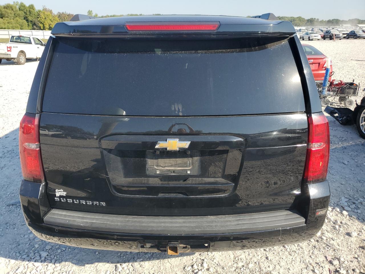 2018 Chevrolet Suburban K1500 Lt VIN: 1GNSKHKC2JR377541 Lot: 80444485