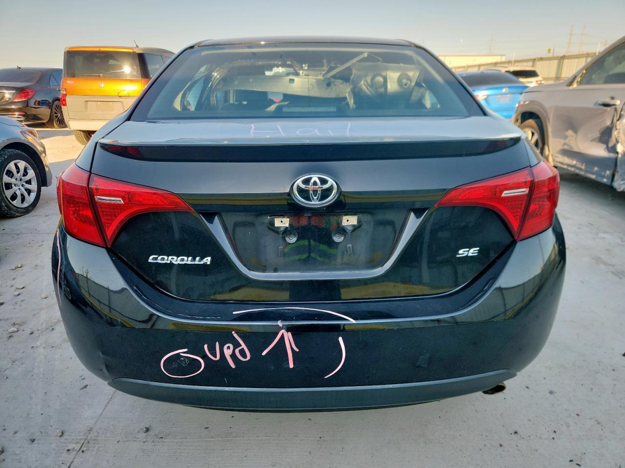 2017 Toyota Corolla L VIN: 5YFBURHE2HP651388 Lot: 81712625
