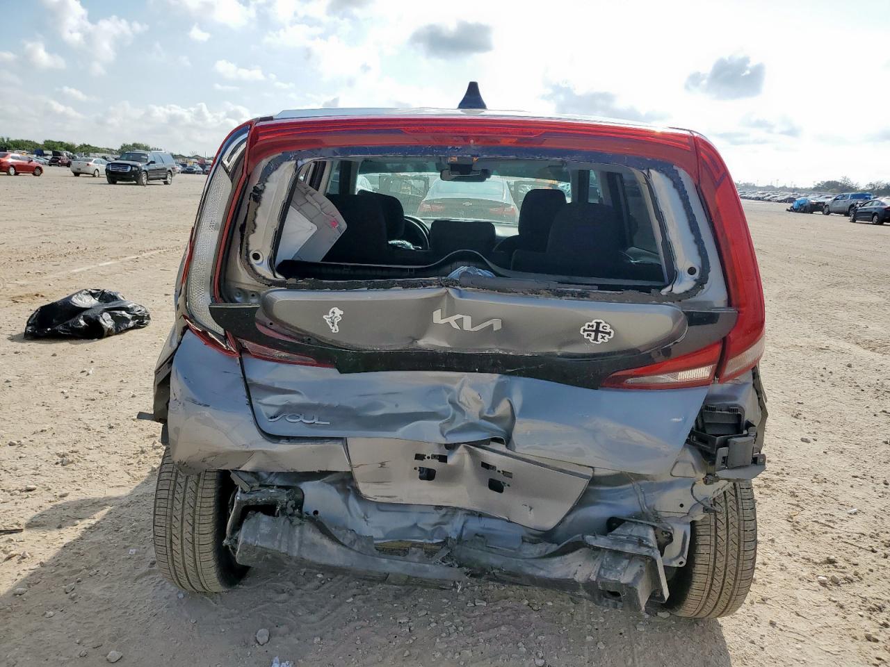 2022 Kia Soul Lx VIN: KNDJ23AU2N7824761 Lot: 80624925