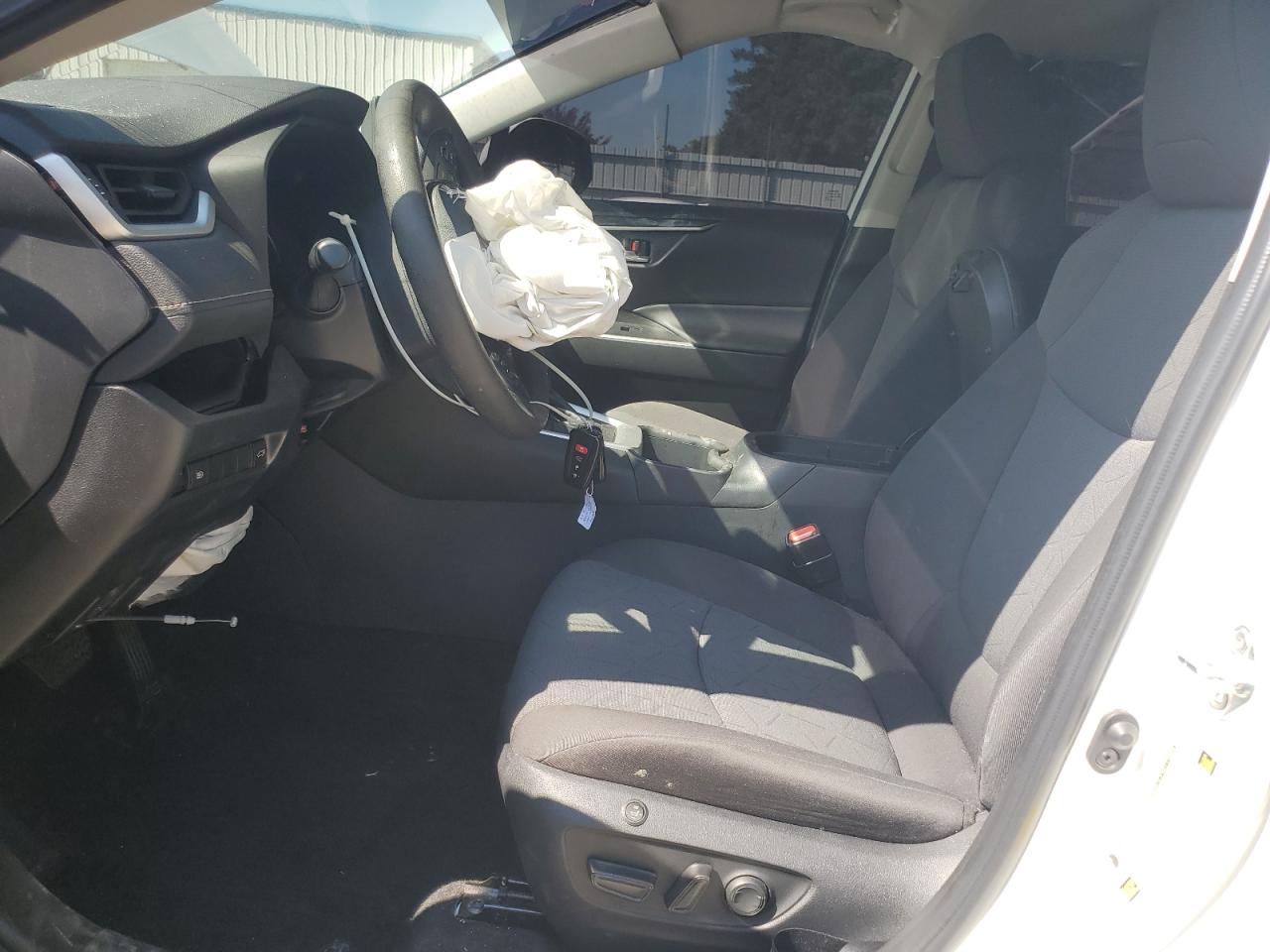 2022 Toyota Rav4 Xle VIN: 2T3W1RFV3NC197233 Lot: 81189925