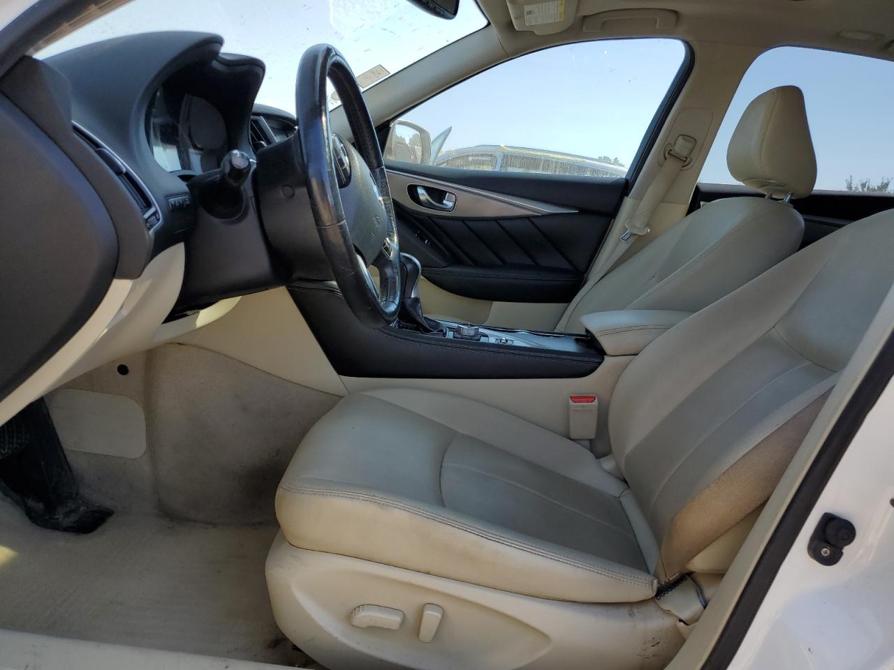 2015 Infiniti Q50 Base VIN: JN1BV7AR7FM417992 Lot: 84238885