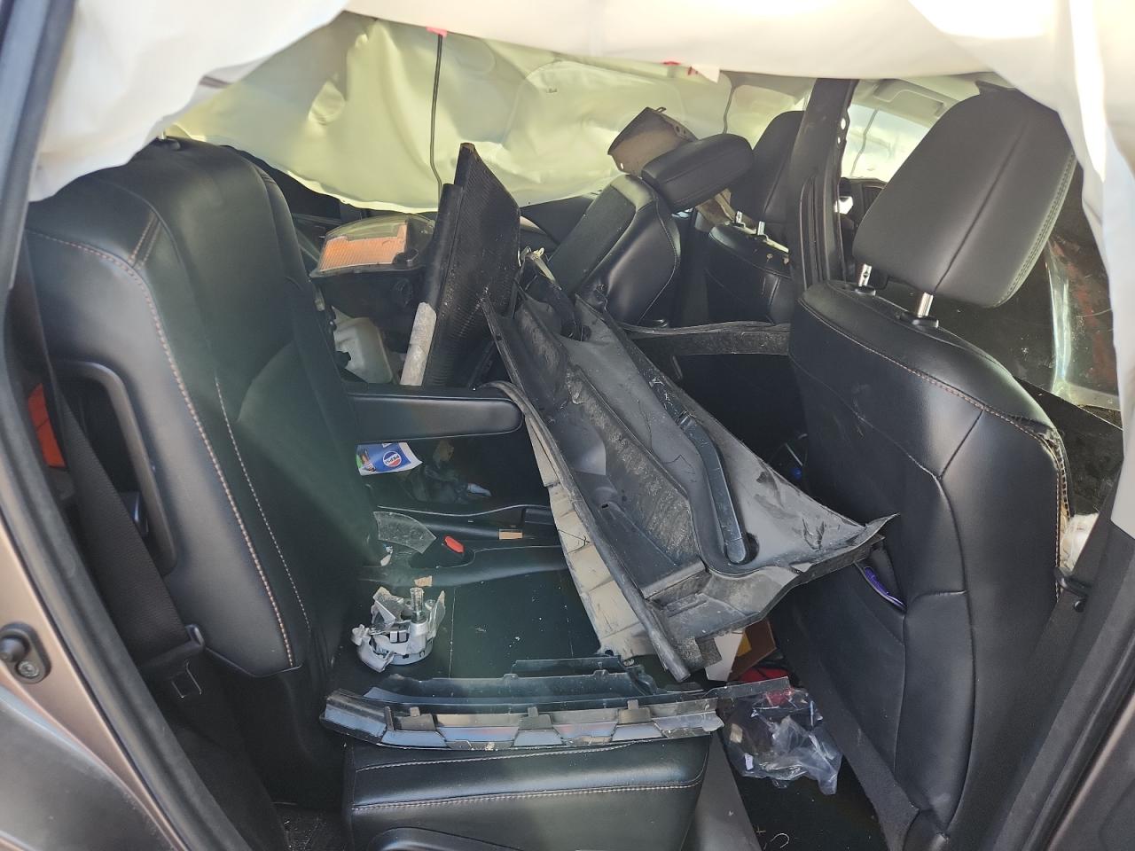 2016 Toyota Highlander Xle VIN: 5TDJKRFH2GS227049 Lot: 84560515