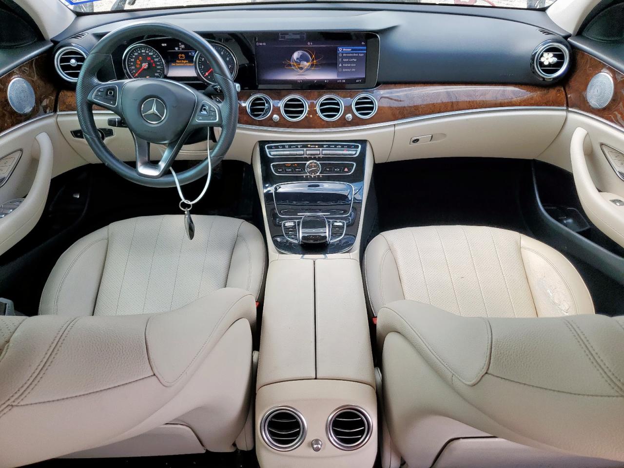 2018 Mercedes-Benz E 300 VIN: WDDZF4JB4JA384525 Lot: 71120155