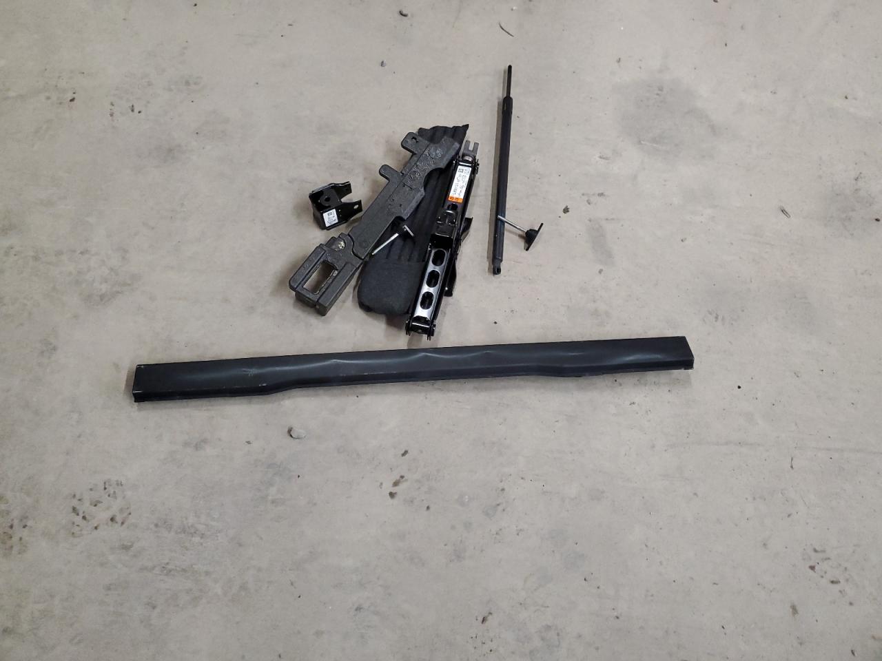 2024 Ford Bronco Outer Banks VIN: 1FMDE8BH1RLB38660 Lot: 83990185