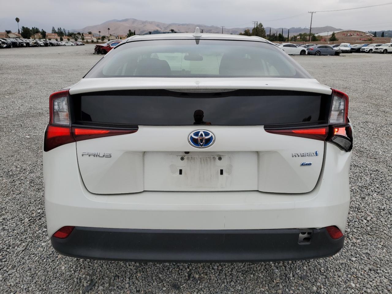 2020 Toyota Prius L VIN: JTDKARFU3L3117501 Lot: 81720245