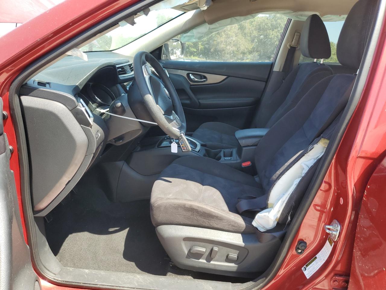 2015 Nissan Rogue S VIN: KNMAT2MT1FP580581 Lot: 81077185