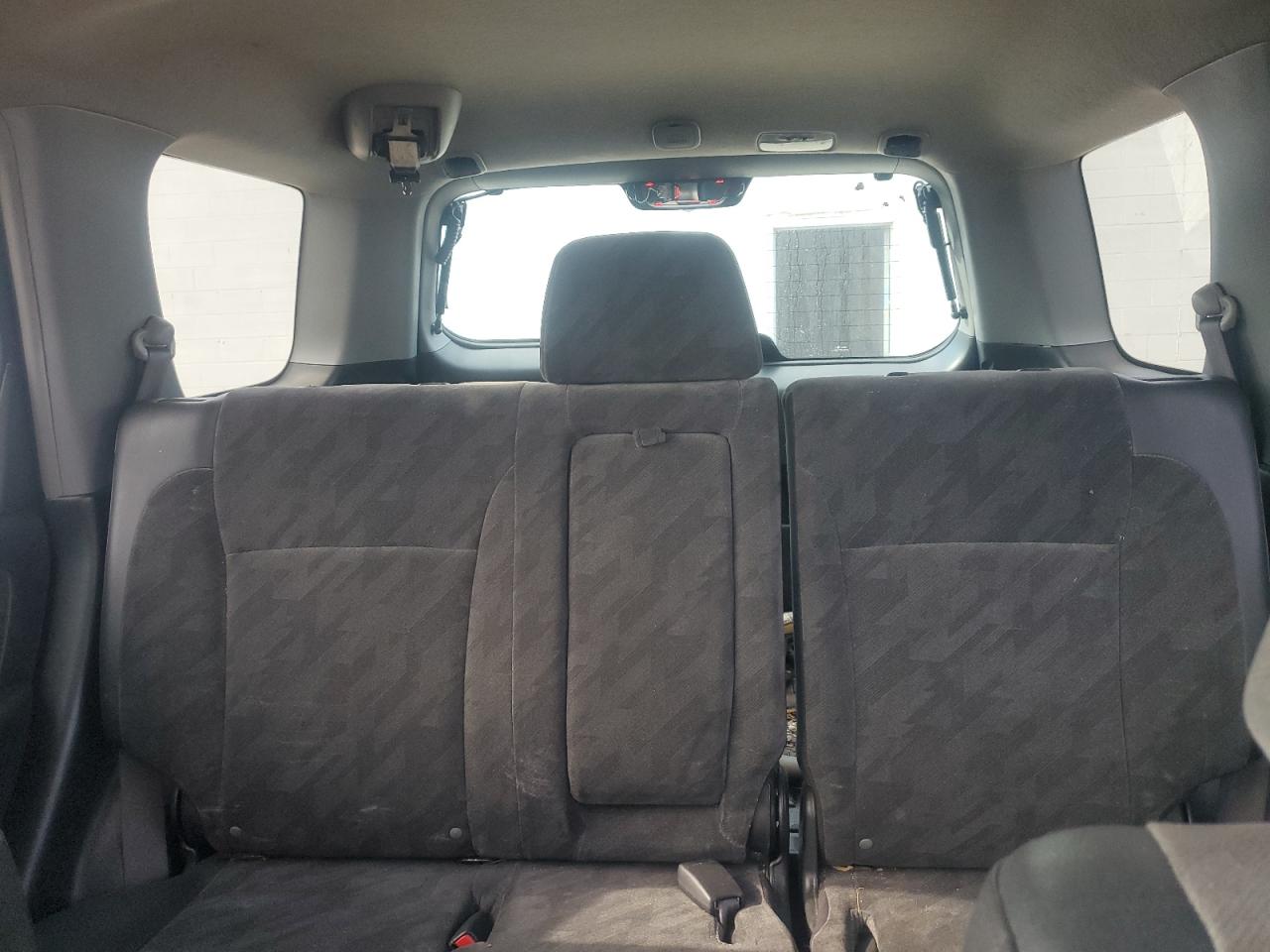 2002 Honda Cr-V Ex VIN: JHLRD78882C075502 Lot: 70928215