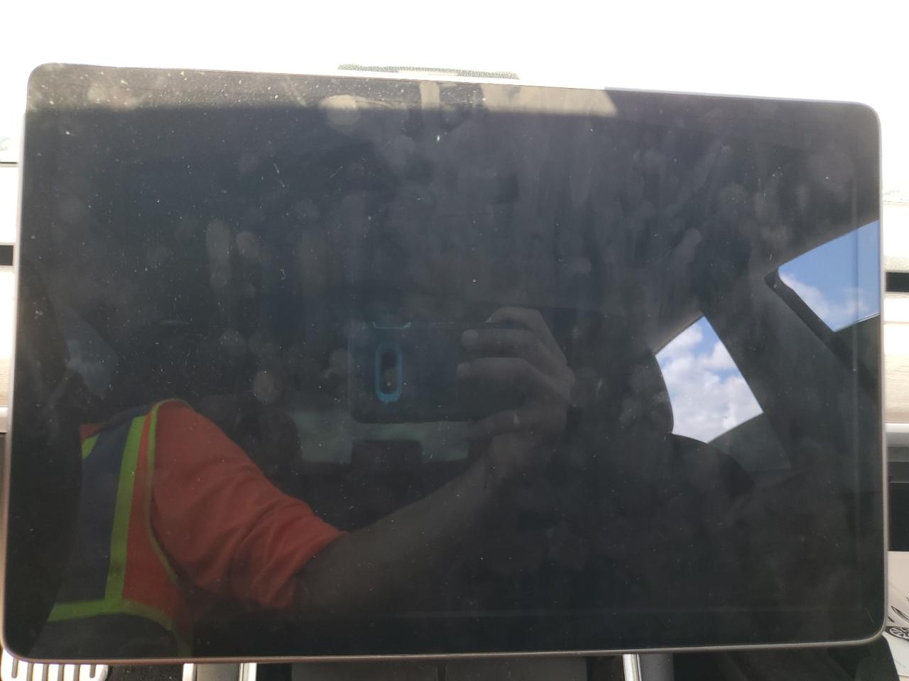 2018 Tesla Model 3 VIN: 5YJ3E1EB8JF105418 Lot: 80921725