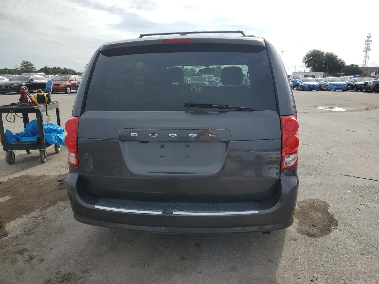 2017 Dodge Grand Caravan Sxt VIN: 2C4RDGCG6HR865487 Lot: 81158985