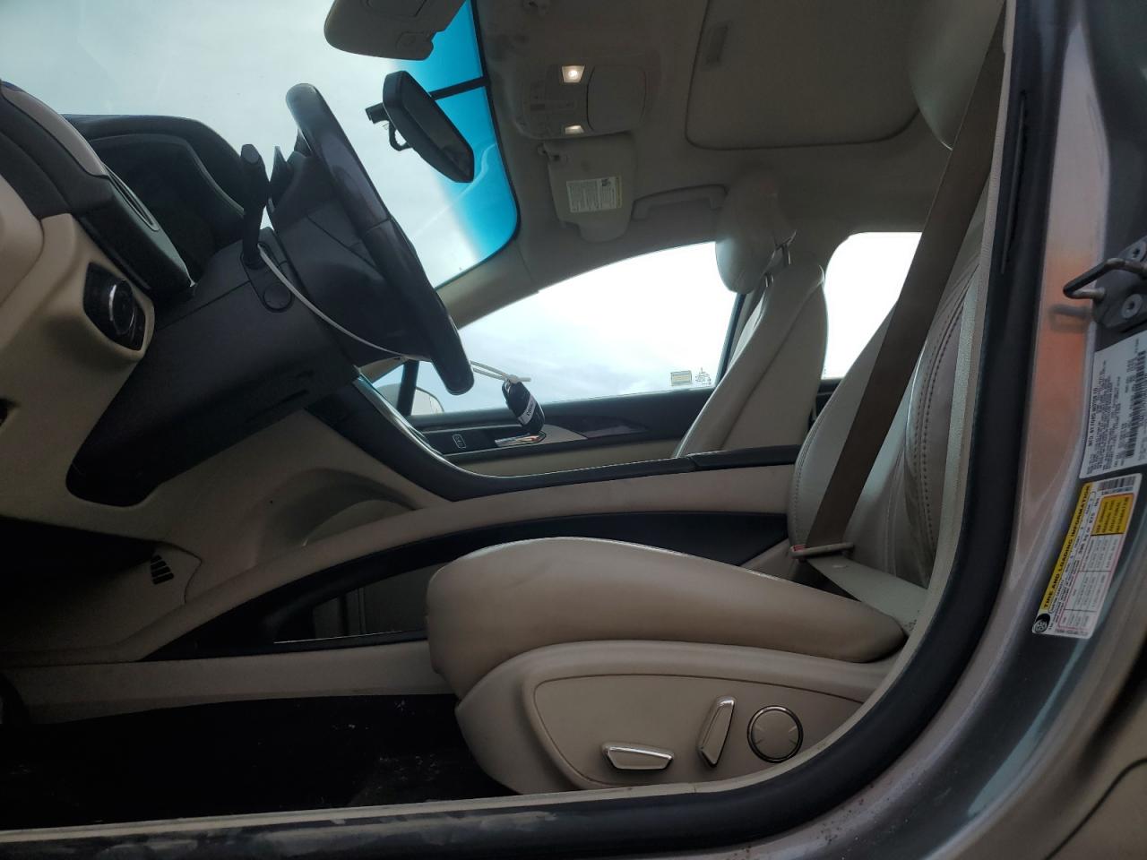 2016 Lincoln Mkz VIN: 3LN6L2J97GR610820 Lot: 83889135