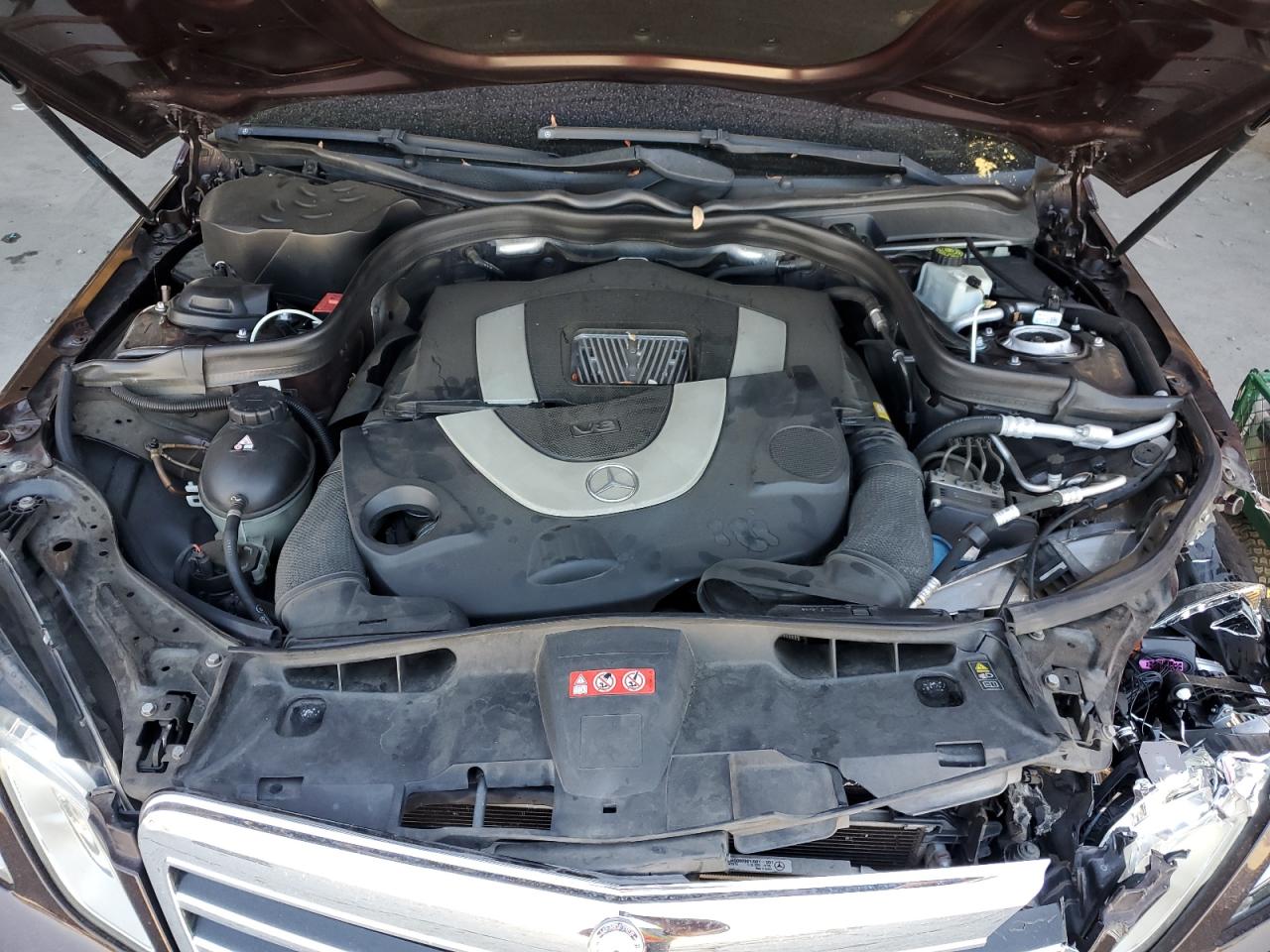 2010 Mercedes-Benz E 550 VIN: WDDHF7CB5AA109403 Lot: 81671655