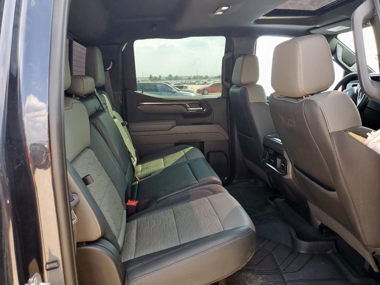 2022 Chevrolet Silverado K1500 Zr2 VIN: 3GCUDHEL9NG587499 Lot: 72062985