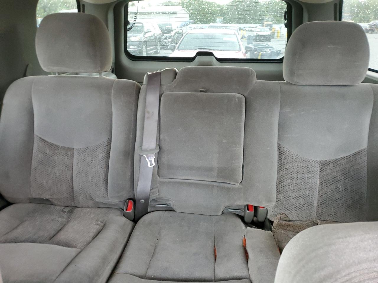 2004 Chevrolet Tahoe C1500 VIN: 1GNEC13Z04R122976 Lot: 83970965