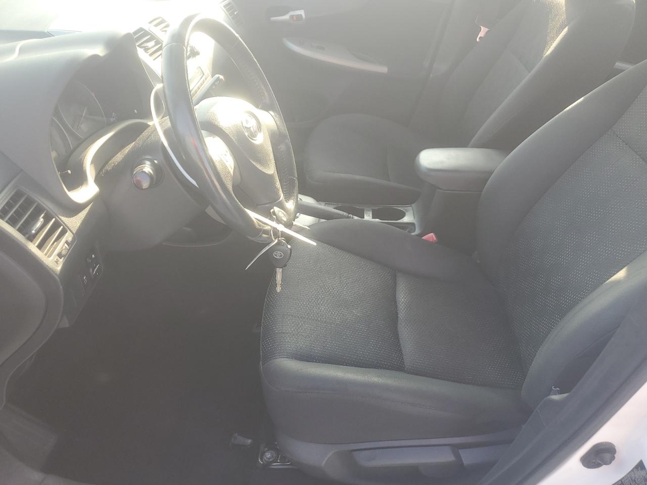 2010 Toyota Corolla Base VIN: 2T1BU4EE8AC415194 Lot: 80914235