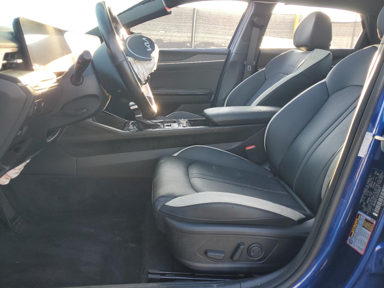 2025 Kia K5 Gt Line VIN: KNAG64J75S5348878 Lot: 82173275