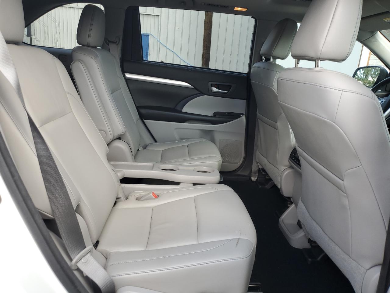 2017 Toyota Highlander Se VIN: 5TDJZRFH2HS462192 Lot: 81161135